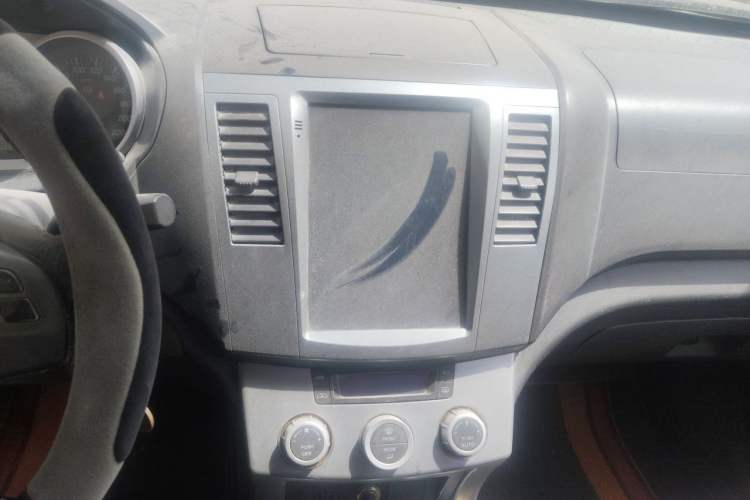 Used Haima Qishi 2012 2.0L Automatic Intelligent Navigation Version Audio And AC Panel