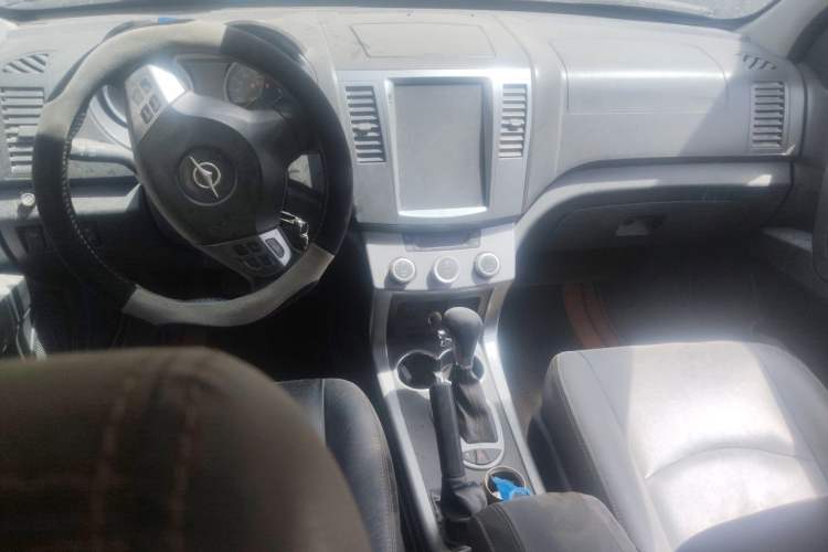 Used Haima Qishi 2012 2.0L Automatic Intelligent Navigation Version Center Console