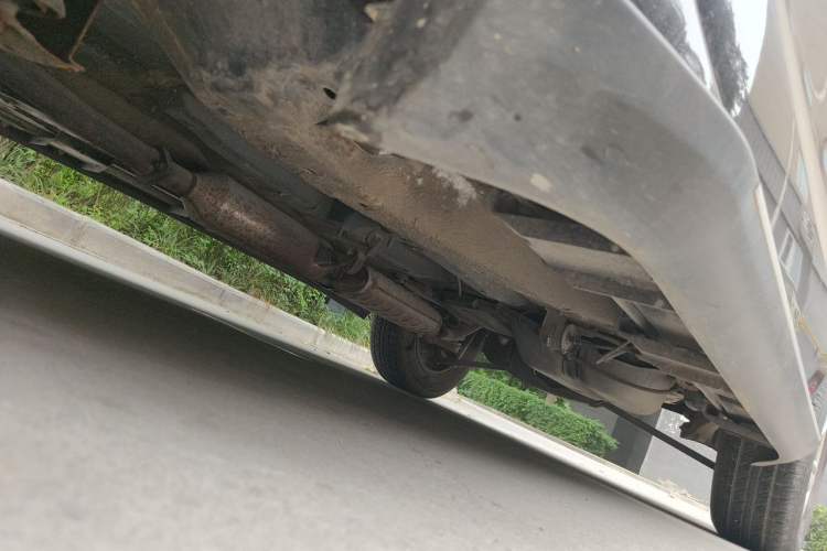Used Haima Qishi 2012 2.0L Manual Smart Navigation Version Chassis Front Left