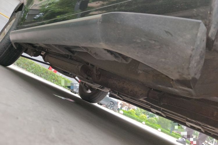 Used Haima Qishi 2012 2.0L Manual Smart Navigation Version Chassis Front Right