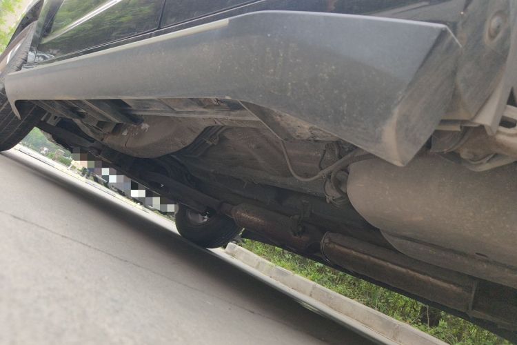 Used Haima Qishi 2012 2.0L Manual Smart Navigation Version Chassis Rear Left