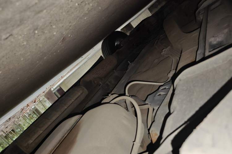 Used Haima Qishi 2012 2.0L Automatic Intelligent Navigation Version Chassis Rear Left