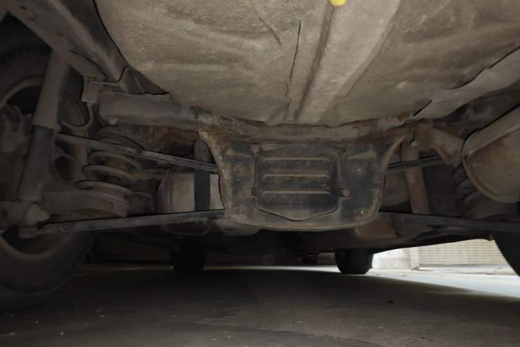 Used Haima Qishi 2012 2.0L Automatic Intelligent Navigation Version Chassis Rear