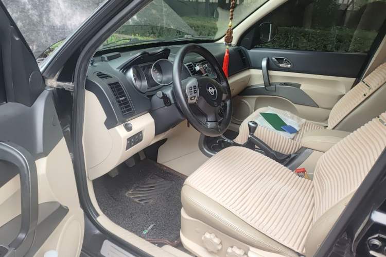 Used Haima Qishi 2012 2.0L Manual Elegant Style Driver Seat