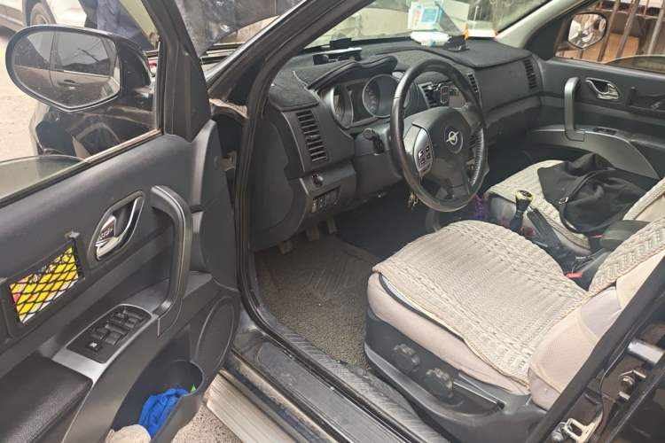 Used Haima Qishi 2012 2.0L Manual Urban Elite Edition Driver Seat