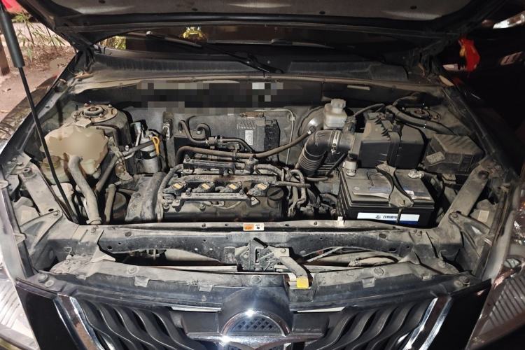 Used Haima Qishi 2012 2.0L Automatic Intelligent Navigation Version Engine Bay