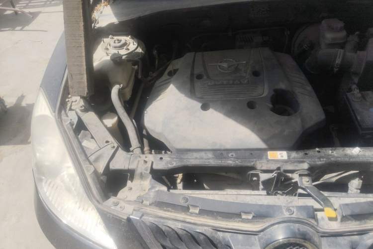 Used Haima Qishi 2012 2.0L Automatic Intelligent Navigation Version Engine Bay Right