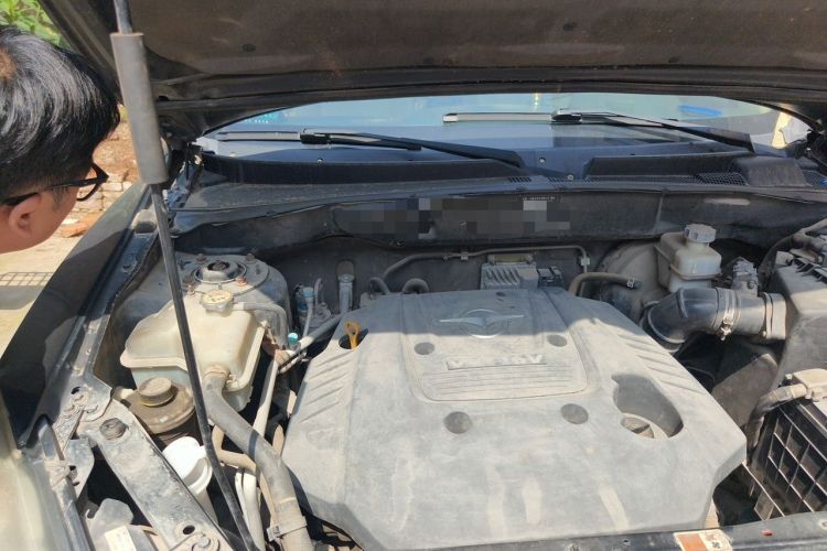 Used Haima Qishi 2012 2.0L Automatic Intelligent Navigation Version Engine Bay Right