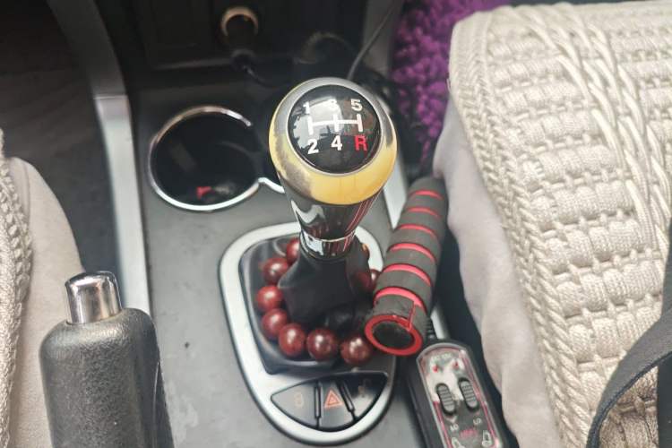 Used Haima Qishi 2012 2.0L Manual Urban Elite Edition Gear Lever