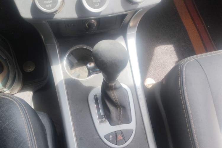 Used Haima Qishi 2012 2.0L Automatic Intelligent Navigation Version Gear Lever