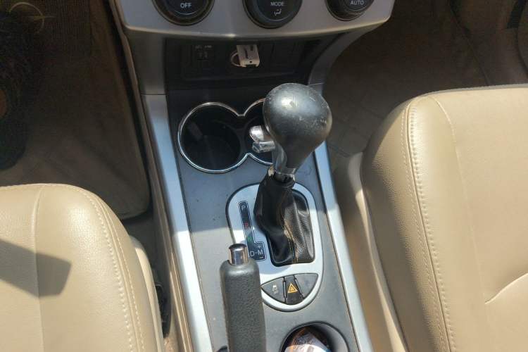 Used Haima Qishi 2012 2.0L Automatic Intelligent Navigation Version Gear Lever