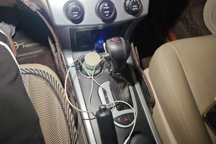 Used Haima Qishi 2012 2.0L Automatic Intelligent Navigation Version Gear Lever