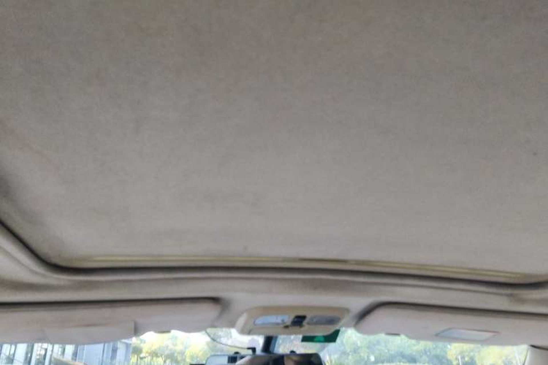 Used Haima Qishi 2012 2.0L Automatic Elegant Style Headliner