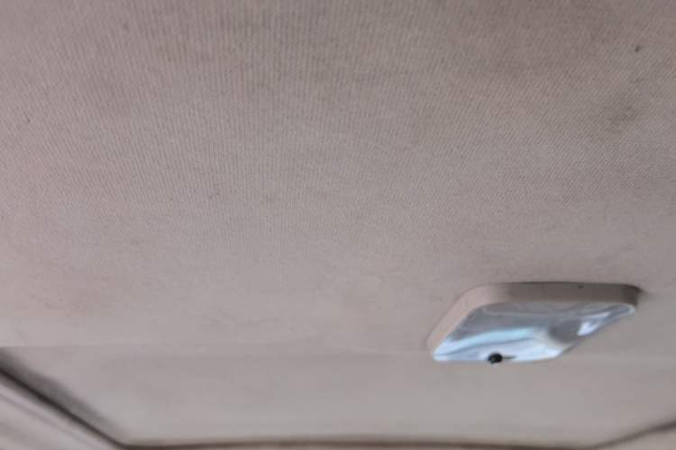 Used Haima Qishi 2012 2.0L Manual Elegant Style Headliner