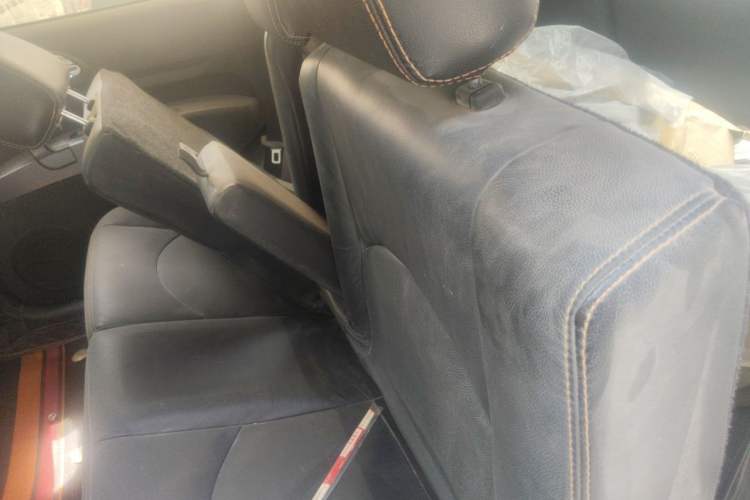 Used Haima Qishi 2012 2.0L Automatic Intelligent Navigation Version Left Rear Seat