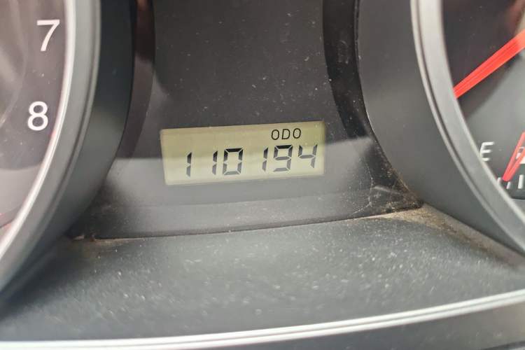 Used Haima Qishi 2012 2.0L Manual Urban Elite Edition Odometer Close Up