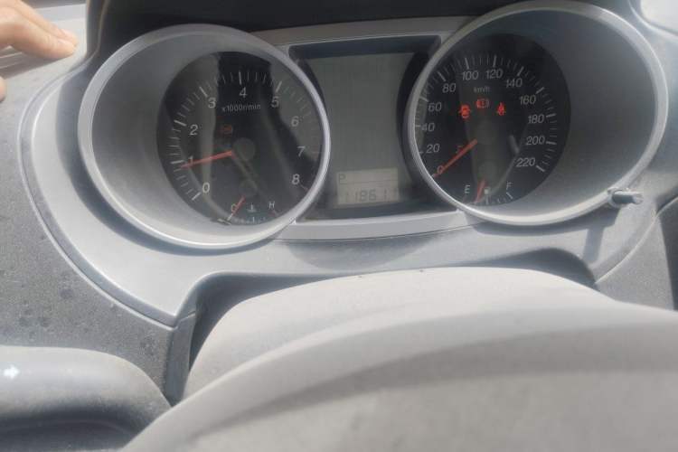 Used Haima Qishi 2012 2.0L Automatic Intelligent Navigation Version Odometer Close Up
