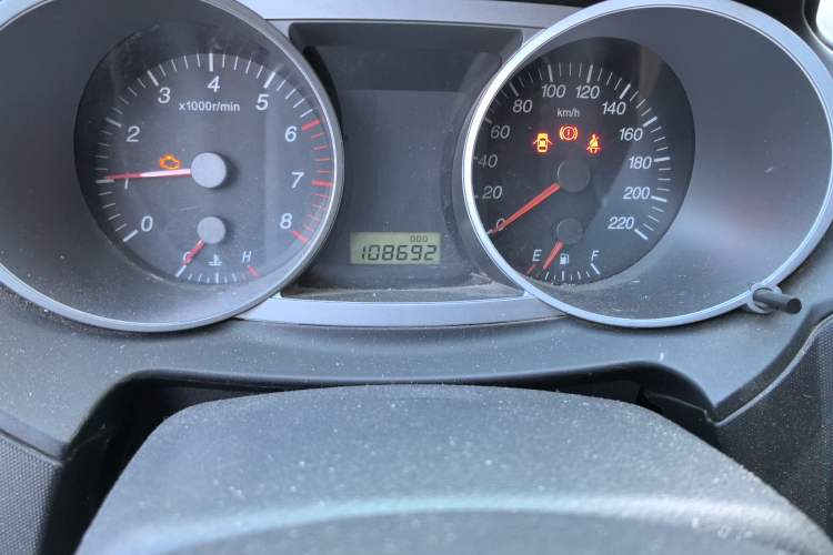 Used Haima Qishi 2012 2.0L Manual Elegant Style Odometer Close Up