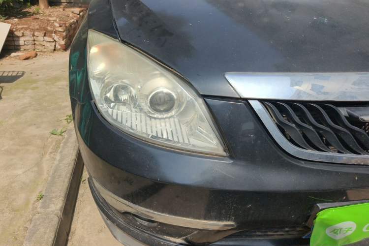Used Haima Qishi 2012 2.0L Automatic Intelligent Navigation Version Right Front Headlight
