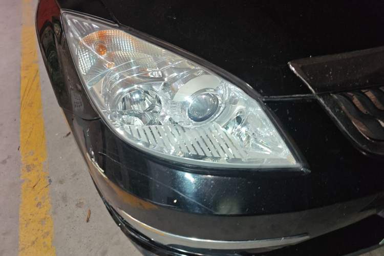 Used Haima Qishi 2012 2.0L Automatic Intelligent Navigation Version Right Front Headlight