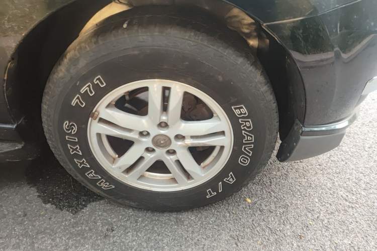 Used Haima Qishi 2012 2.0L Manual Elegant Style Right Front Wheel Hub