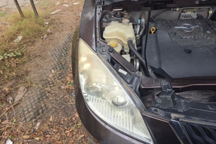 Used Haima Qishi 2012 2.0L Automatic Intelligent Navigation Version Engine Bay Right