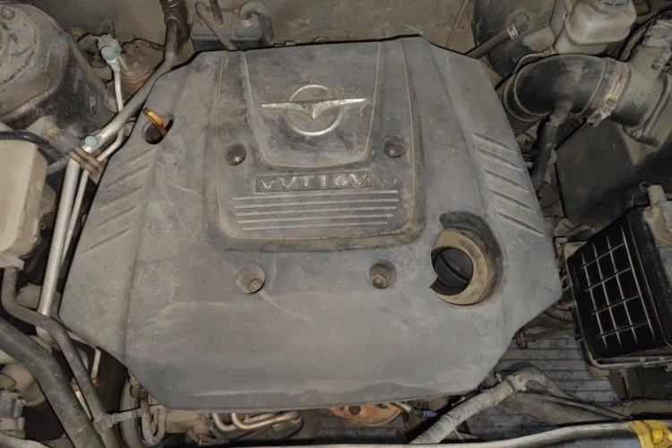 Used Haima Qishi 2012 2.0L Manual Urban Elite Edition Engine Bay