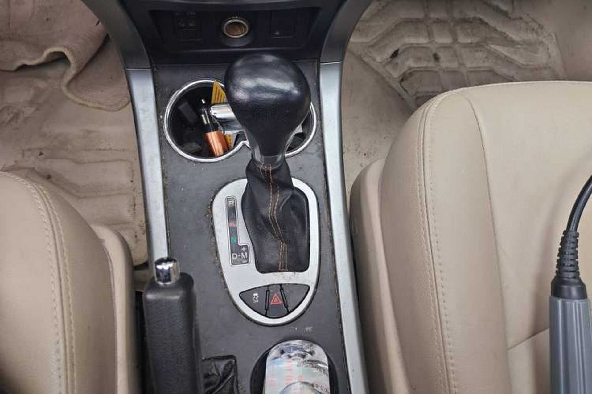 Used Haima Qishi 2012 2.0L Automatic Intelligent Navigation Version Gear Lever