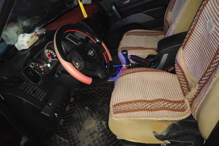 Used Haima Qishi 2012 2.0L Manual Urban Elite Edition Left Front Seat