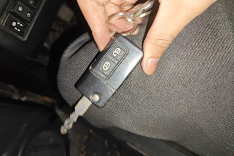Used Haima Qishi 2012 2.0L Manual Urban Elite Edition Vehicle Key