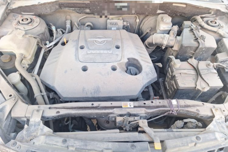 Used Haima Qishi 2012 2.0L Automatic Elegant Style Engine Bay