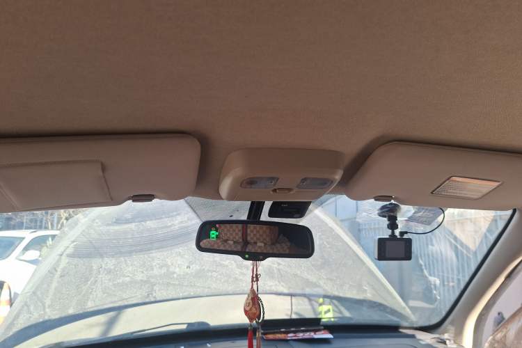 Used Haima Qishi 2012 2.0L Automatic Elegant Style Headliner