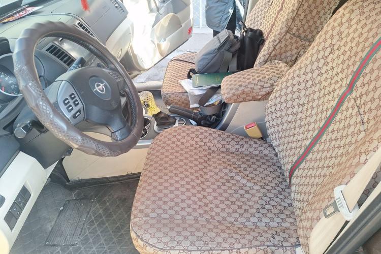 Used Haima Qishi 2012 2.0L Automatic Elegant Style Left Front Seat