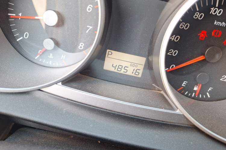 Used Haima Qishi 2012 2.0L Automatic Elegant Style Odometer Close Up
