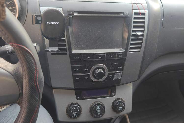 Used Haima Qishi 2013 2.0L Manual Classic Trim Audio And AC Panel