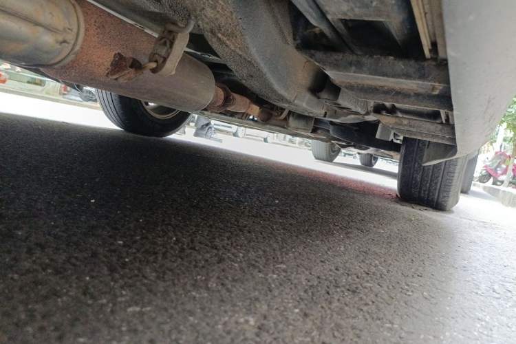 Used Haima Qishi 2013 2.0L Manual Classic Trim Chassis Front Right