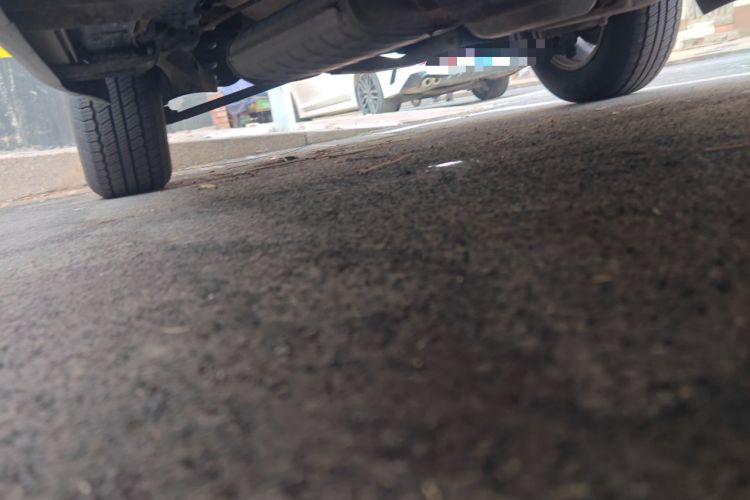 Used Haima Qishi 2013 2.0L Manual Classic Trim Chassis Front Right