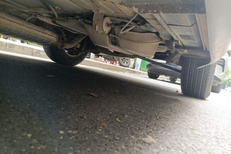 Used Haima Qishi 2013 2.0L Manual Classic Trim Chassis Rear Left