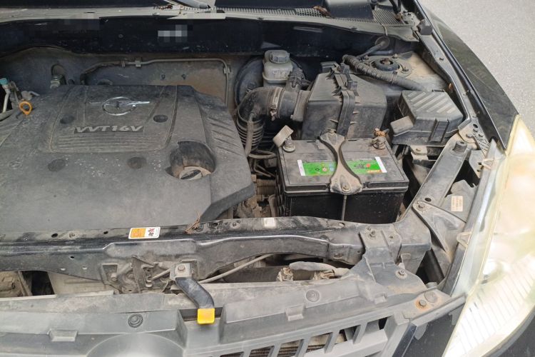 Used Haima Qishi 2013 2.0L Manual Classic Trim Engine Bay Left