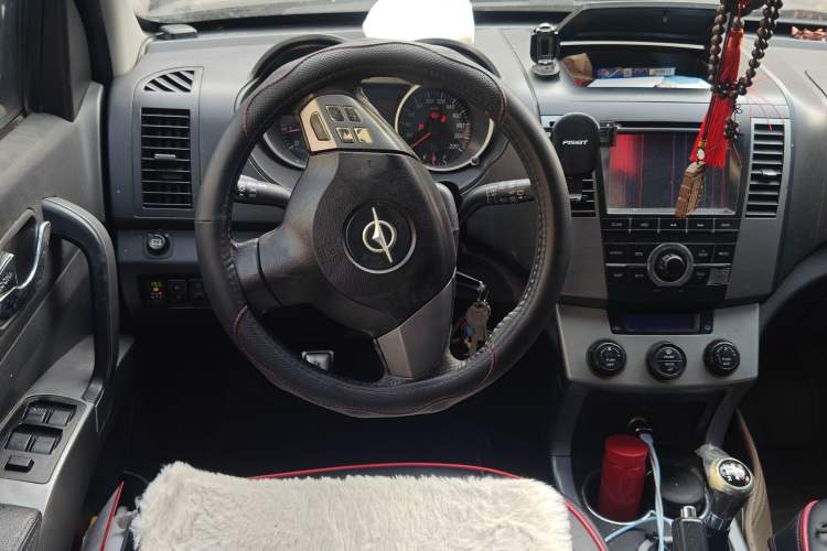 Used Haima Qishi 2013 2.0L Manual Classic Trim Steering Wheel