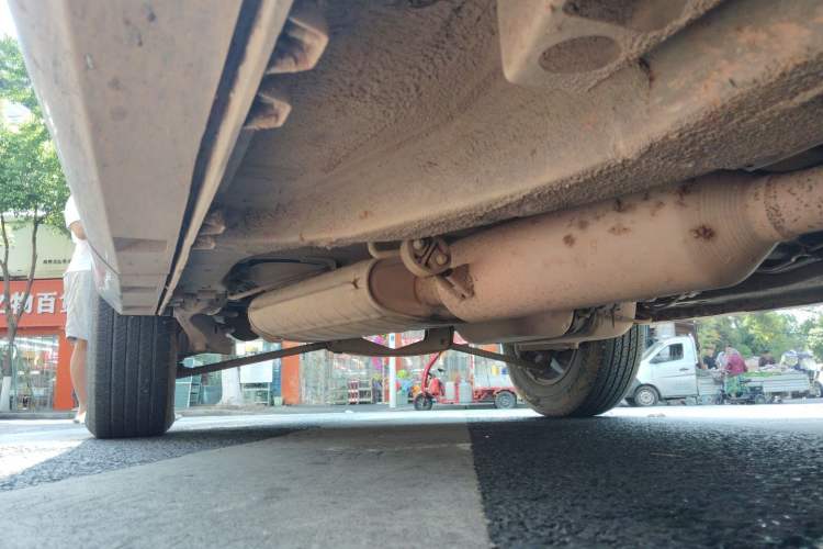 Used Haima Qishi 2013 2.0L Manual Urban Elite Model Chassis Front Right