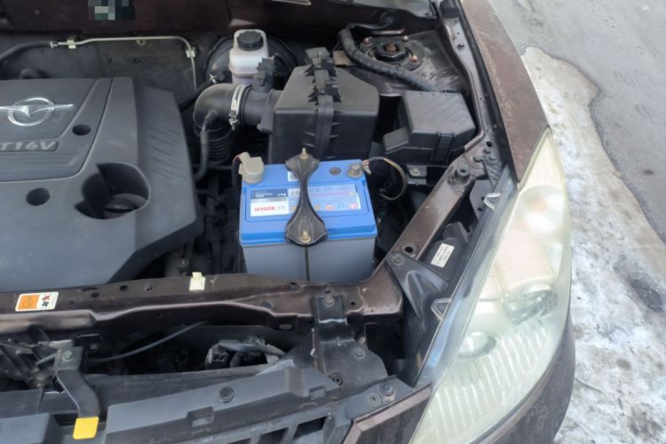 Used Haima Qishi 2013 2.0L Manual Classic Trim Engine Bay Left