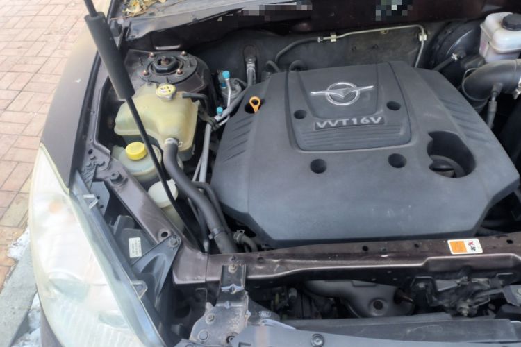 Used Haima Qishi 2013 2.0L Manual Classic Trim Engine Bay Right