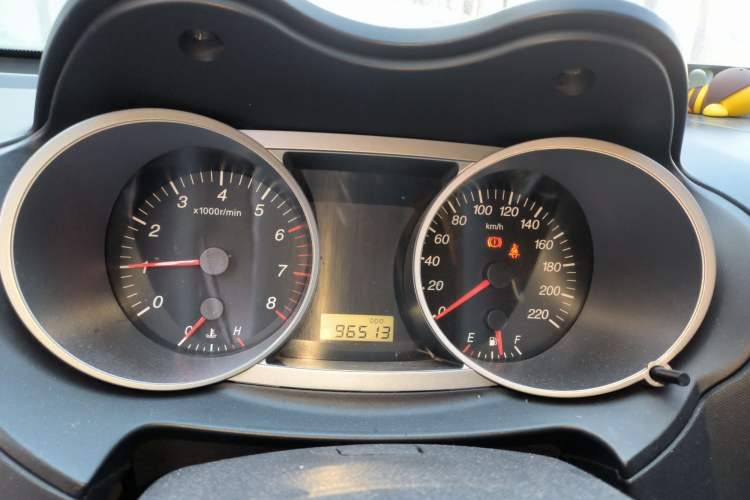 Used Haima Qishi 2013 2.0L Manual Classic Trim Instrument Cluster