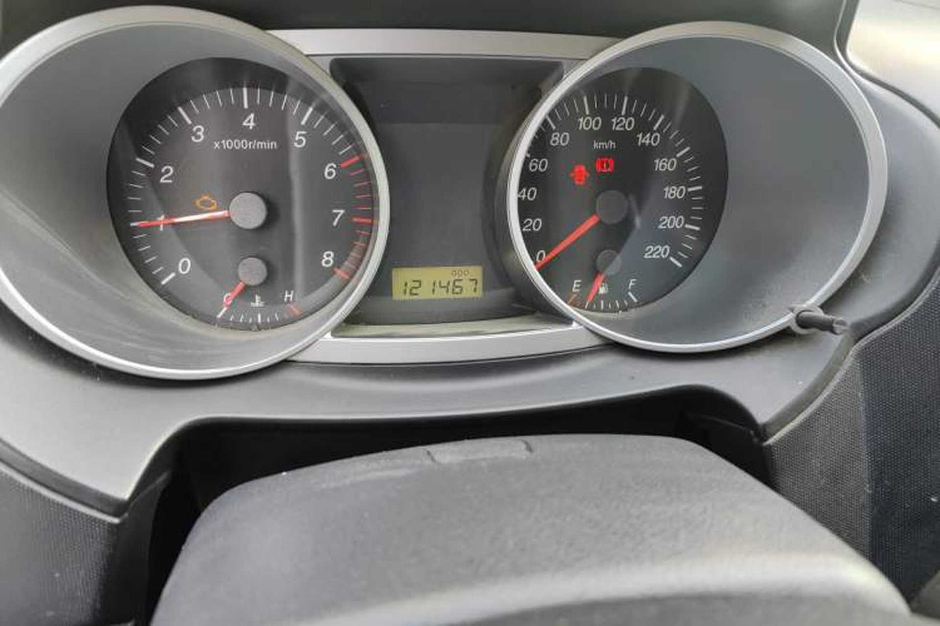 Used Haima Qishi 2013 2.0L Manual Elegant Style Odometer Close Up
