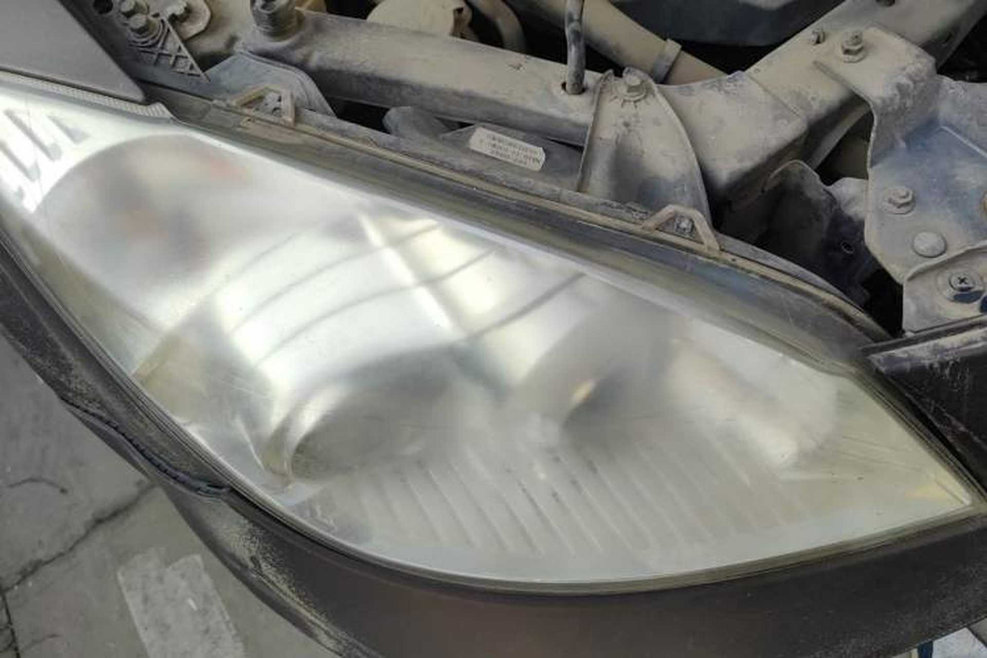 Used Haima Qishi 2013 2.0L Manual Elegant Style Right Front Headlight