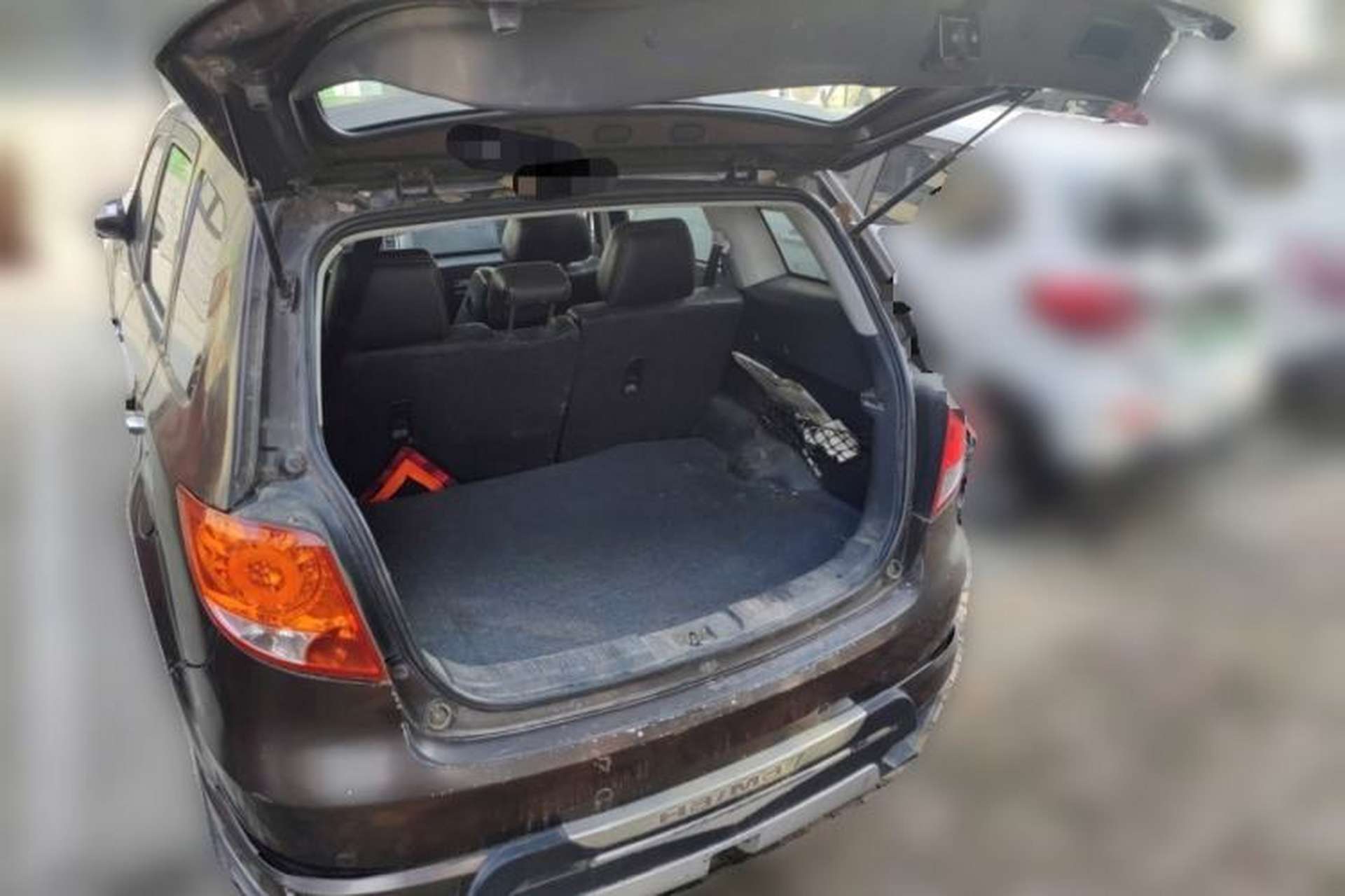 Used Haima Qishi 2013 2.0L Manual Elegant Style Trunk