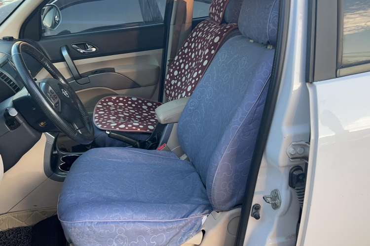 Used Haima Qishi 2013 2.0L Automatic Urban Elite Edition Left Front Seat