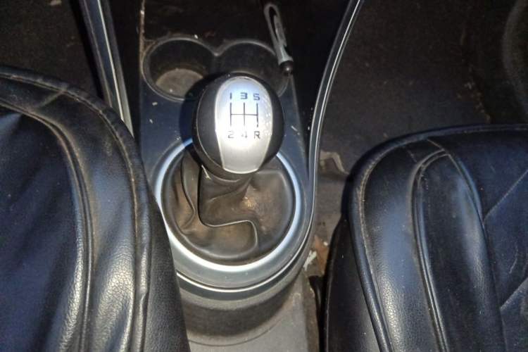 Used Haima Qubit 2010 1.3L Manual Utility Version Gear Lever