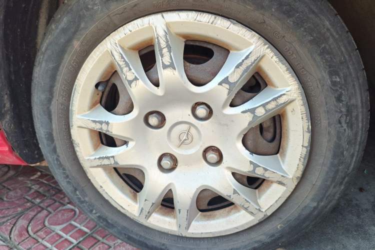 Used Haima Qubit 2010 1.3L Manual Utility Version Right Front Wheel Hub